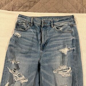 American Eagle Outfitters Women's Light Blue Ripped Boyfriend Jeans